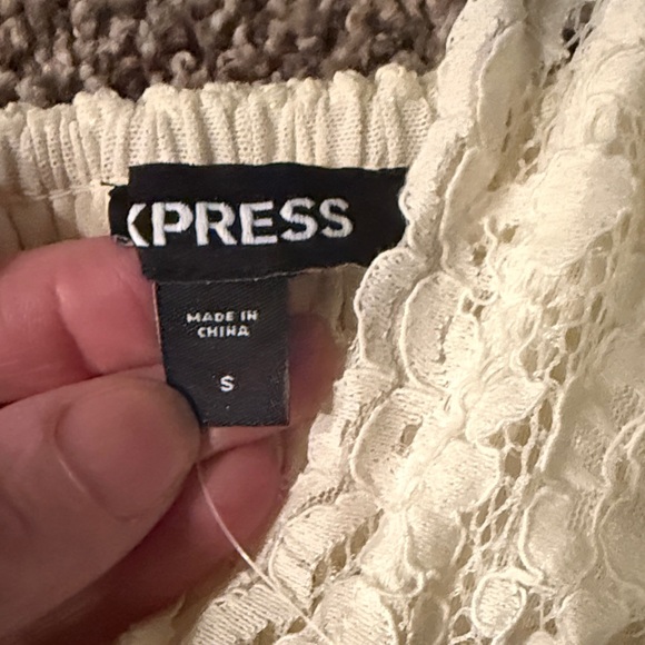 Express Cream Lace Bodysuit - Picture 3 of 8